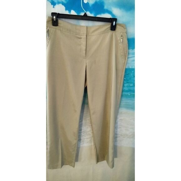 " Izod" woman's pants.  - Picture 1 of 9